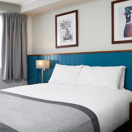 Highwayman Hotel Dunstable Bagian luar foto