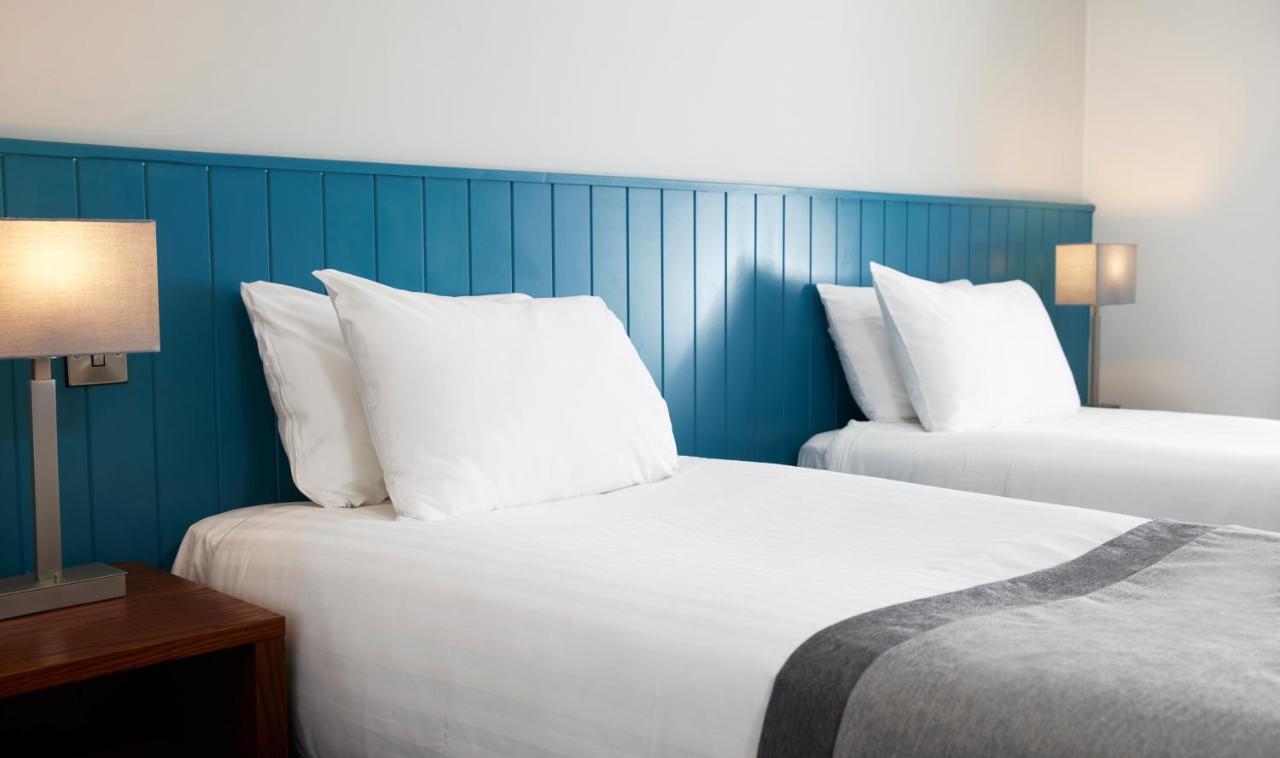 Highwayman Hotel Dunstable Bagian luar foto