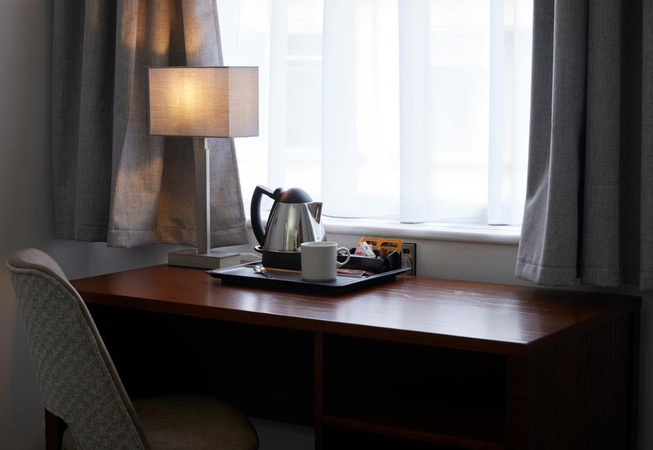 Highwayman Hotel Dunstable Bagian luar foto