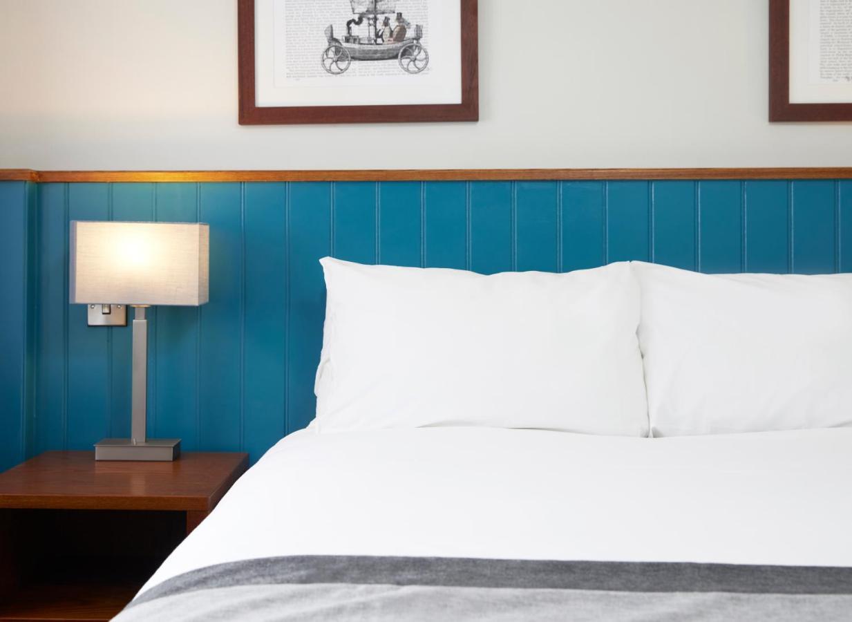 Highwayman Hotel Dunstable Bagian luar foto