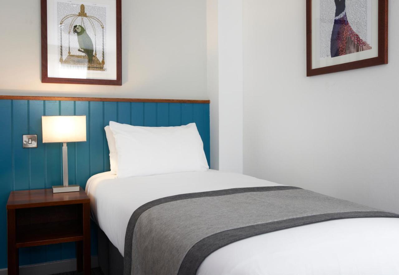 Highwayman Hotel Dunstable Bagian luar foto