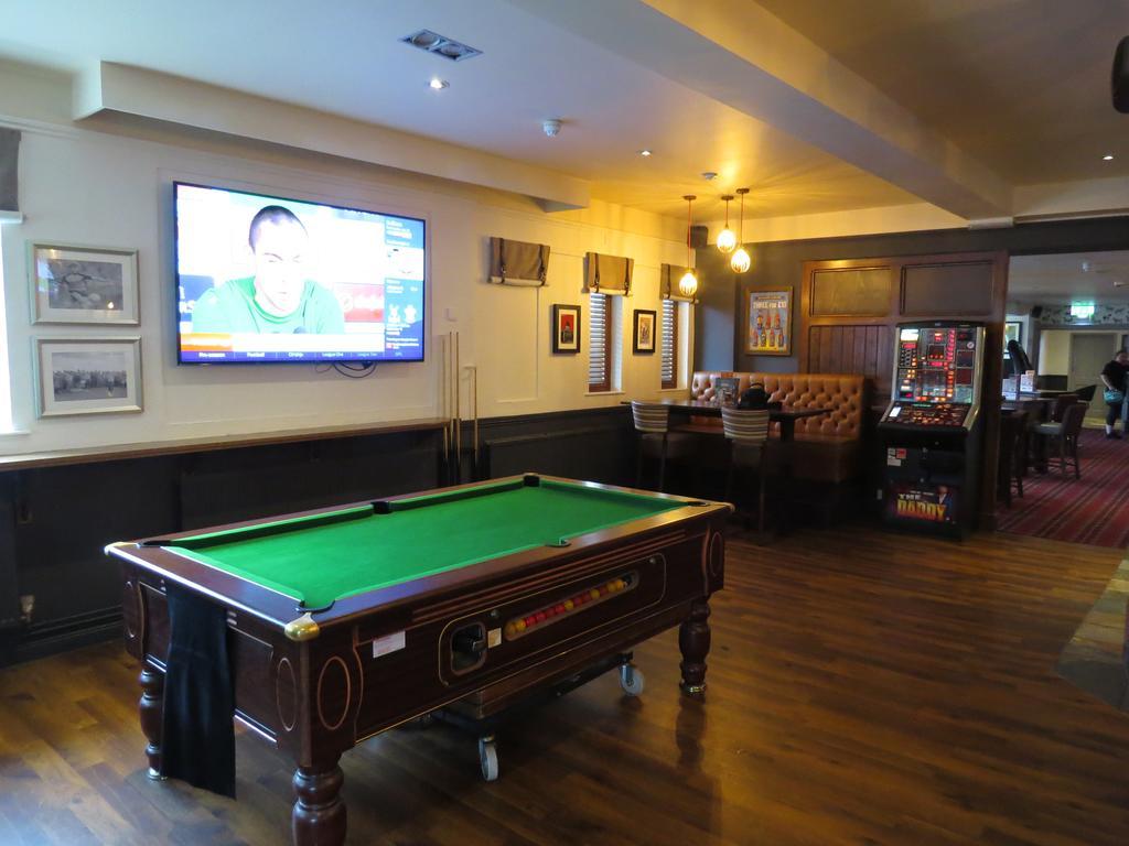 Highwayman Hotel Dunstable Bagian luar foto